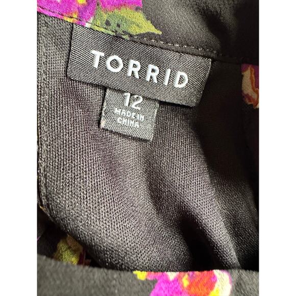 Torrid Black Floral Cold Shoulder Keyhole Dress Size 12 RomanticGoth GardenParty - Picture 5 of 9